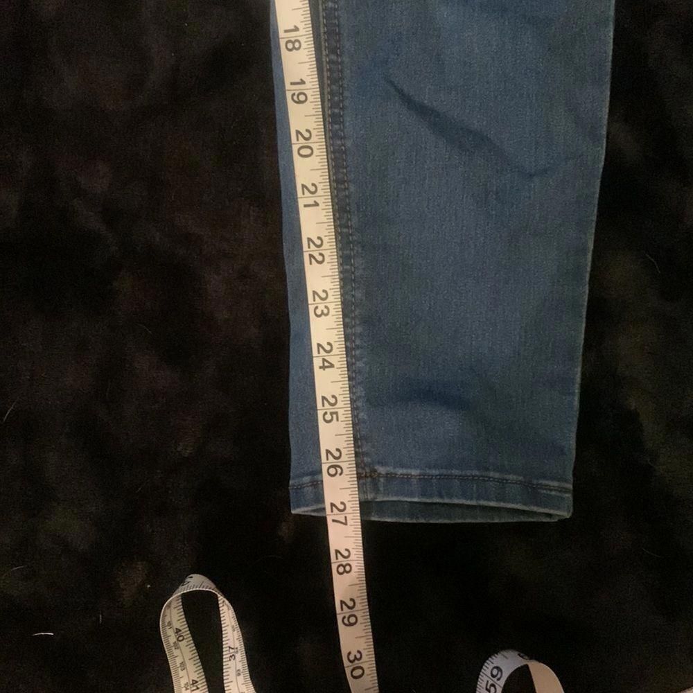 Kenneth Cole Jeans​ - Picture 2 of 6